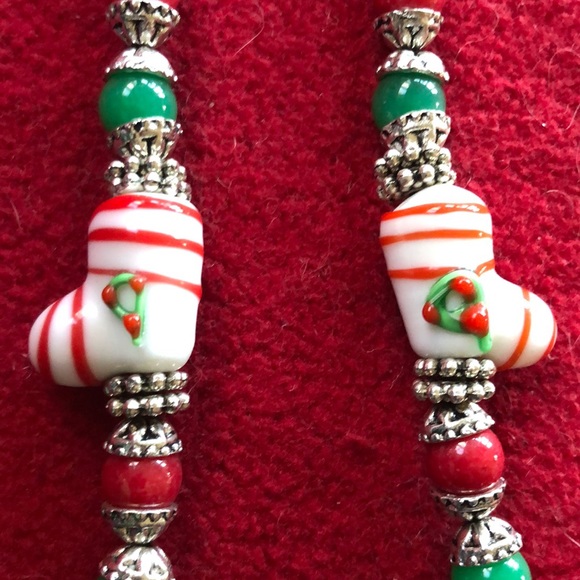 Blown glass Christmas theme necklace - Picture 4 of 16